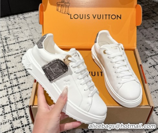 Top Design Louis Vuitton Time Out Sneakers in White Leather with Grey Label Hanging 1AGUXO 0829009 