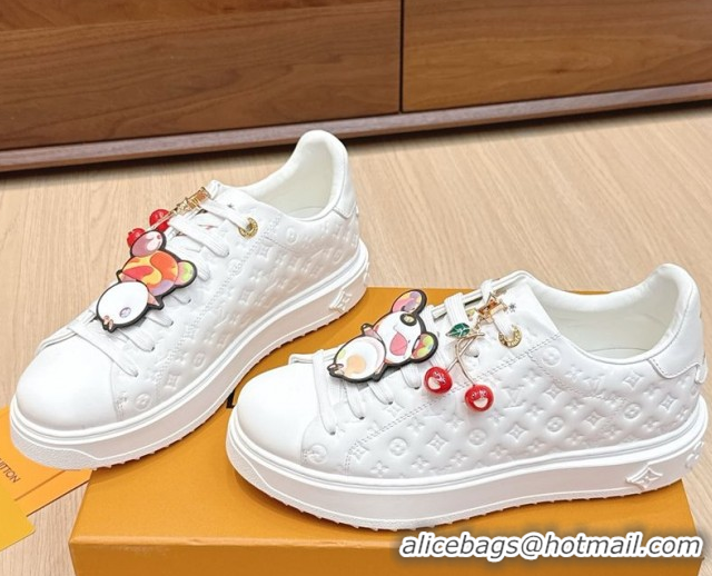 Trendy Design Louis Vuitton Time Out Sneakers 4cm in White Monogram Leather with Charm 0829011