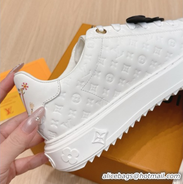 Trendy Design Louis Vuitton Time Out Sneakers 4cm in White Monogram Leather with Charm 0829011