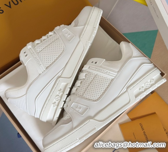 Grade Quality Louis Vuitton LV Trainer Sneakers in Perforated Leather White 0829026