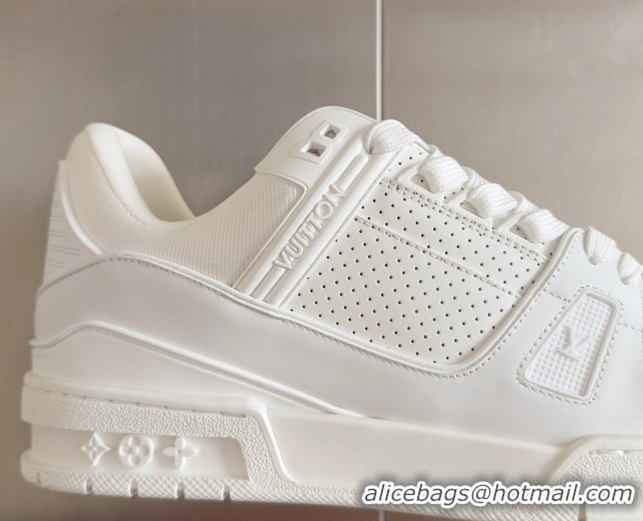 Grade Quality Louis Vuitton LV Trainer Sneakers in Perforated Leather White 0829026