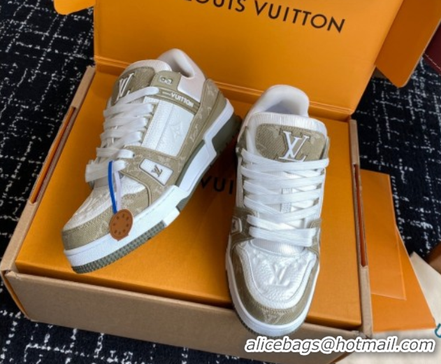 Best Price Louis Vuitton LV Trainer Sneakers in Leather and Denim 1AIKOM White/Green 0829028