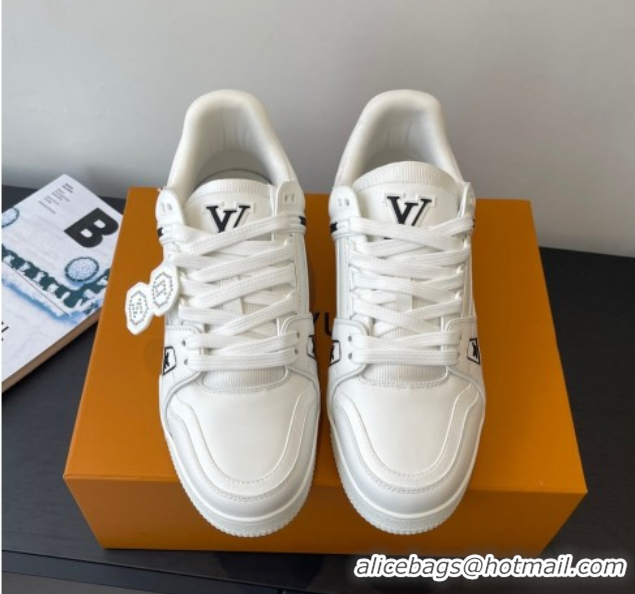 Top Grade Louis Vuitton LV Trainer Sneakers in Plain Leather 1AIKR9 White 0829032
