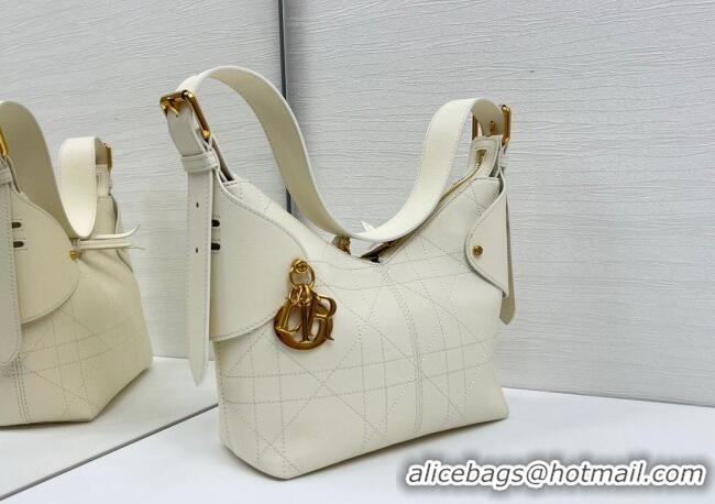 Top Quality Dior Small Voyage Bag in Flat Macrocannage Grained Calfskin Leather 2845 White 2025
