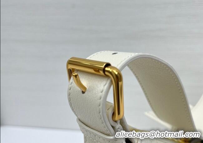 Top Quality Dior Small Voyage Bag in Flat Macrocannage Grained Calfskin Leather 2845 White 2025