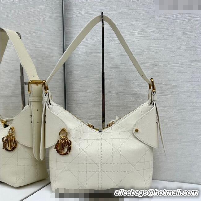 Top Quality Dior Small Voyage Bag in Flat Macrocannage Grained Calfskin Leather 2845 White 2025