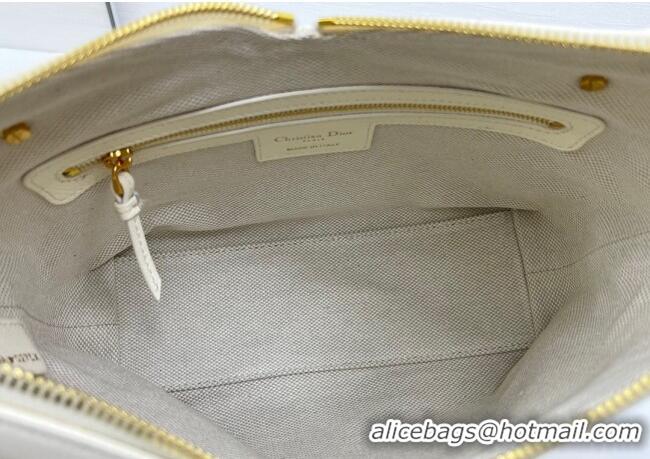 Top Quality Dior Small Voyage Bag in Flat Macrocannage Grained Calfskin Leather 2845 White 2025