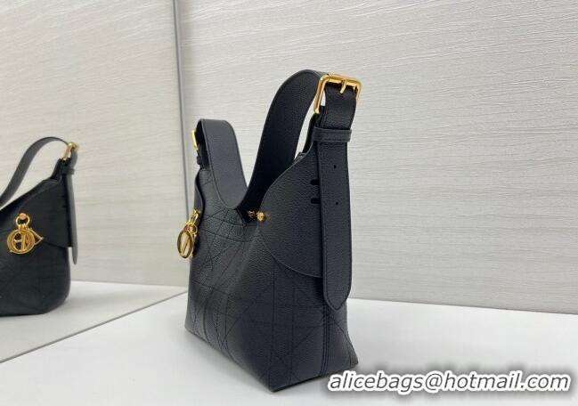 Buy Fashionable Dior Small Voyage Bag in Flat Macrocannage Grained Calfskin Leather 2845 Black 2025
