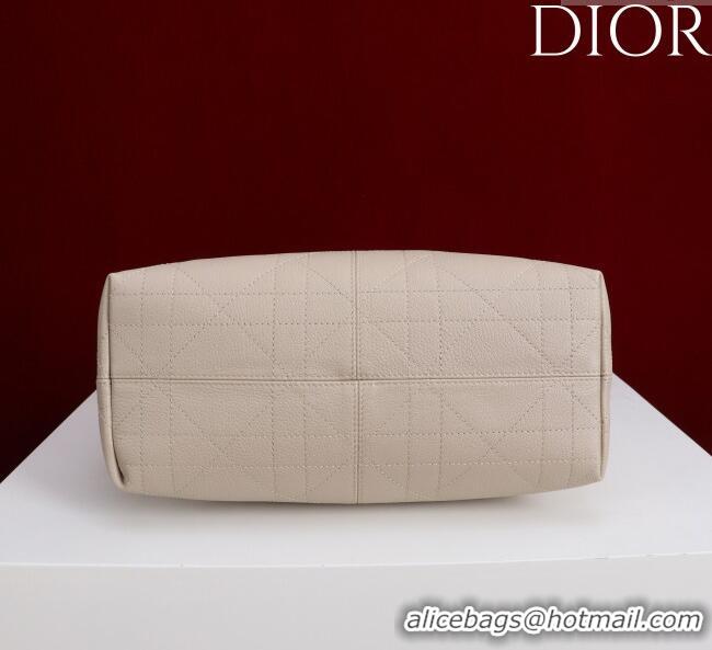 Promotional Dior Medium Voyage Bag in Flat Macrocannage Grained Calfskin Leather 2846 Powder Beige 2025