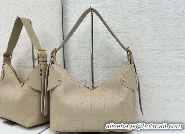 Luxury Cheap Dior Medium Voyage Bag in Flat Macrocannage Grained Calfskin Leather 2846 Beige Yellow 2025