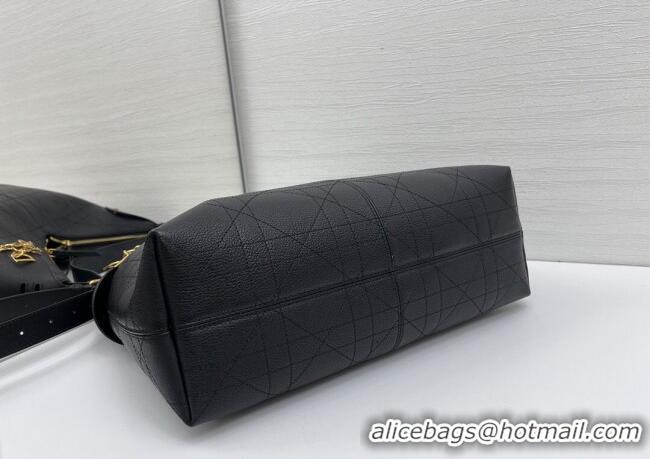 Good Taste Dior Large Voyage Bag in Flat Macrocannage Grained Calfskin Leather 2847 Black 2025