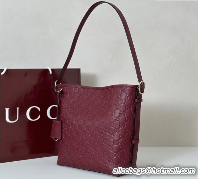 New Design Gucci GG Leather Emblem small shoulder bag 848881 Red 2025