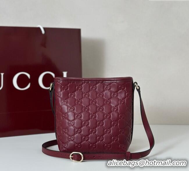 New Cheap Gucci GG Leather Emblem Nano Bucket Bag 847090 Red 2025