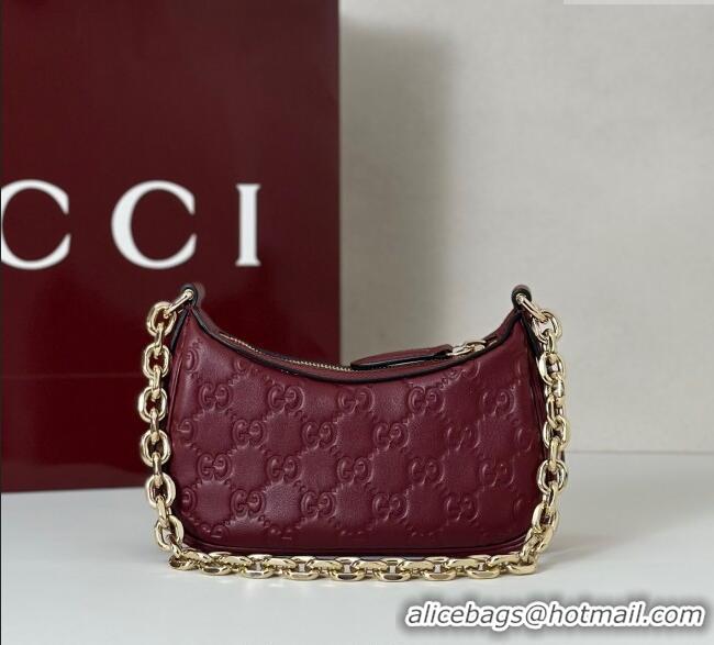 Trendy Design Gucci GG Leather Emblem mini shoulder bag 847091 Ancora Red 2025