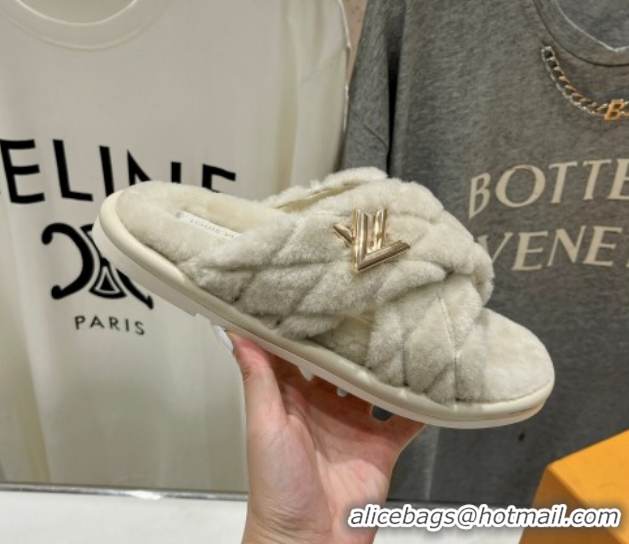 Shop Duplicate Louis Vuitton LV Bliss Comfort Shearling Flat Slides Sandal Grey 1ACTEA 0829113