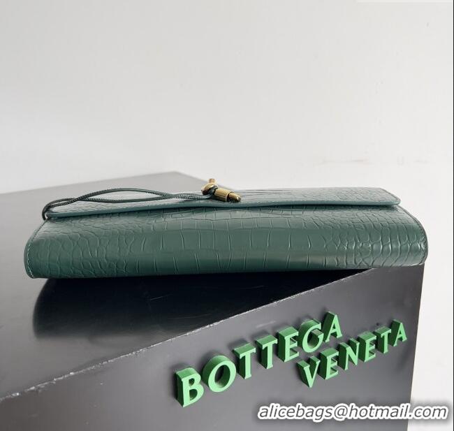 New Design Bottega Veneta Andiamo Clutch in Crocodile Pattern Leather 11508 Green 2025