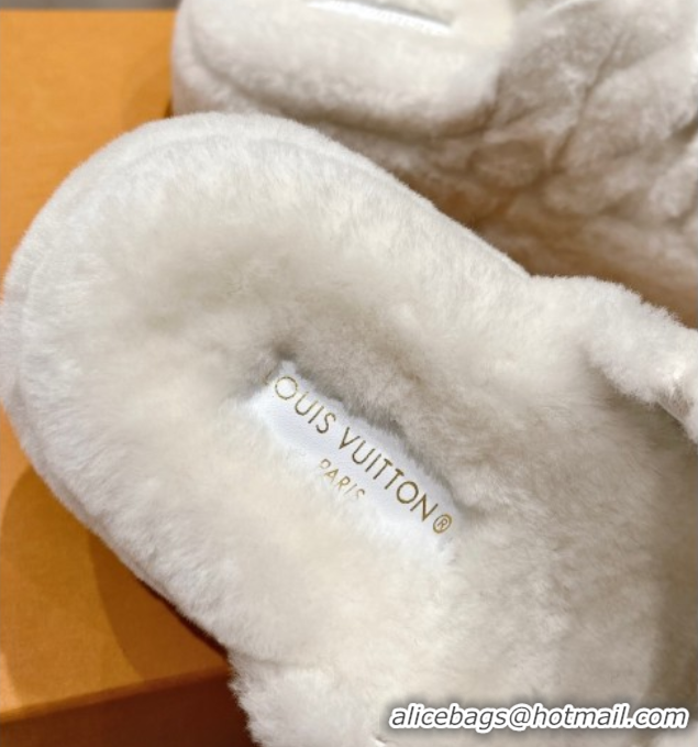 Luxurious Louis Vuitton LV Bliss Comfort Shearling Platform Slides Sandal White 2025 LV082906 0829116