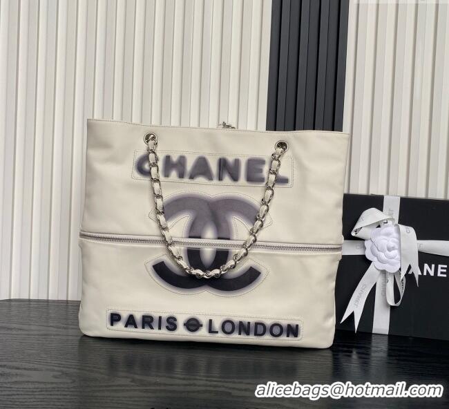 Famous Brand Chanel Printed Leather Vintage Airport Shopping Bag A9901 White/Black 2025
