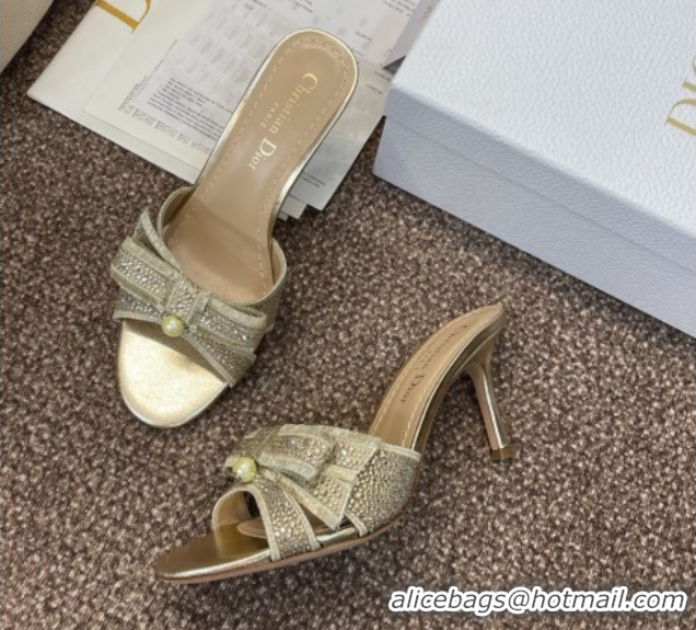 Generous Dior Or Adiorable Heeled Slides Sandal 7cm in Embroidered Cotton and Lambskin with Strass, Pearls and Bow Gold 