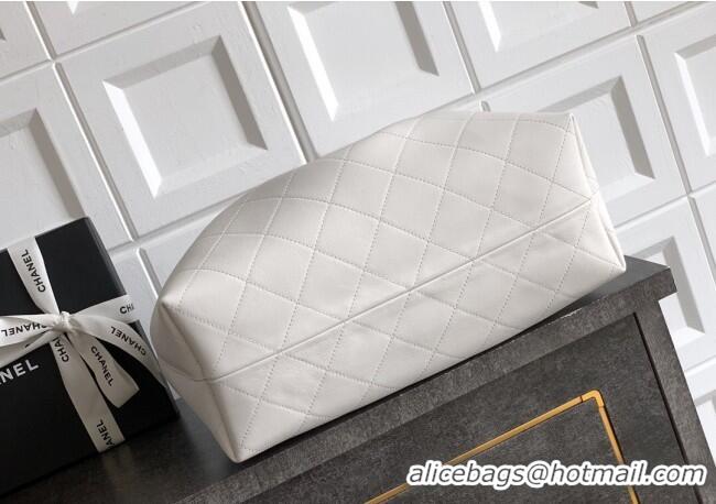Luxury Cheap Chanel Quilted Soft Leather Hobo Bag CH101101 White 2025