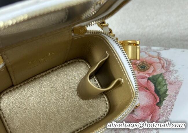 Market Sells Chanel Lambskin Small Vanity Case with CC Chain AP3941 White 2025