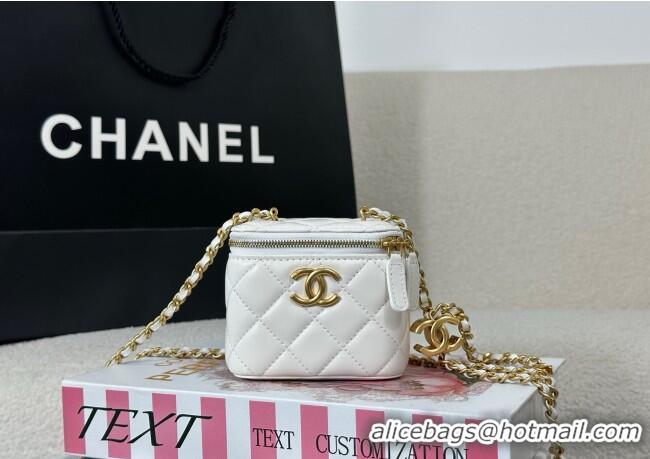 Market Sells Chanel Lambskin Small Vanity Case with CC Chain AP3941 White 2025