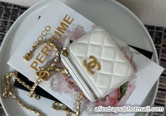Market Sells Chanel Lambskin Small Vanity Case with CC Chain AP3941 White 2025