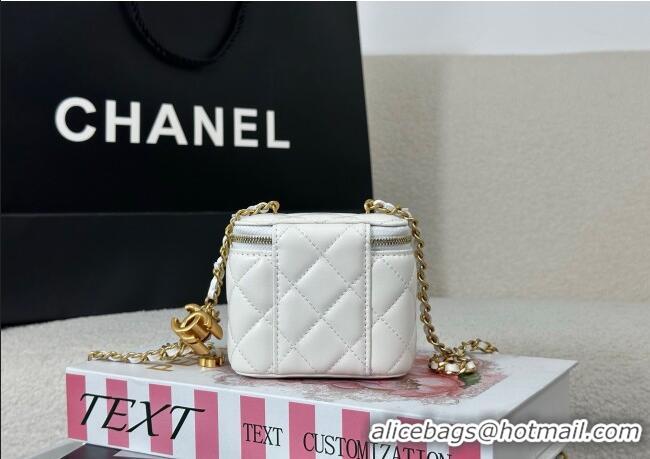 Market Sells Chanel Lambskin Small Vanity Case with CC Chain AP3941 White 2025