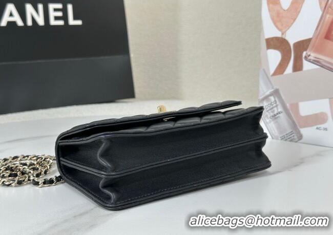 Best Price Chanel Lambskin Clutch with Chain and Top Handle AP4831 Black 2025