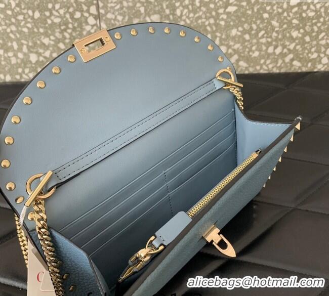 Top Quality Valentino Rockstud Wallet with Chain in Grainy Calfskin 059 Dusty Blue 2024