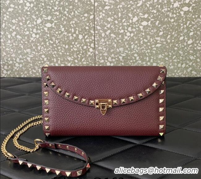 Good Looking Valentino Rockstud Wallet with Chain in Grainy Calfskin 059 Burgundy 2024