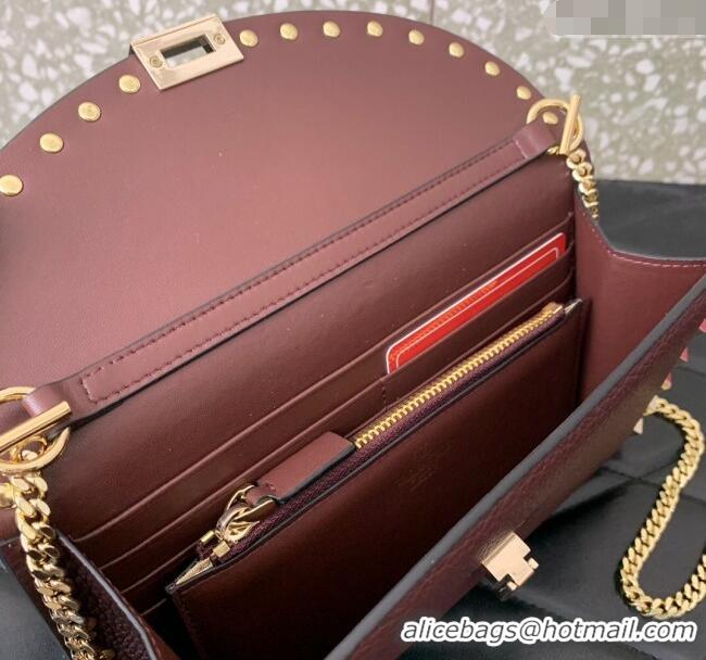 Good Looking Valentino Rockstud Wallet with Chain in Grainy Calfskin 059 Burgundy 2024