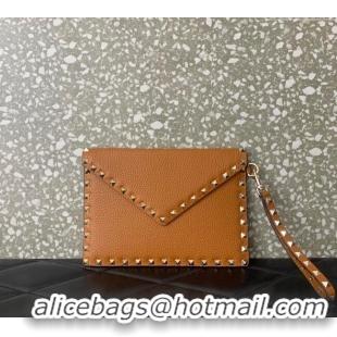 Top Grade Valentino Rockstud Grainy Calfskin pouch VLTN053 Brown 2024