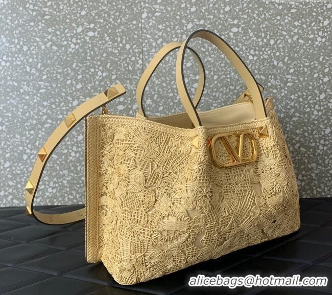 Unique Grade Valentino Medium VLogo Shopping Summer Tote bag in Lace-Effect Raffia Straw 0220L 2024