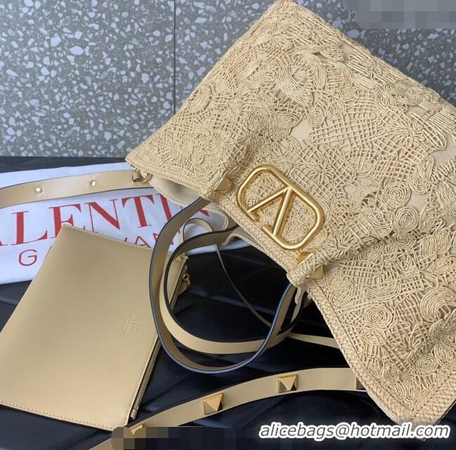 Unique Grade Valentino Medium VLogo Shopping Summer Tote bag in Lace-Effect Raffia Straw 0220L 2024