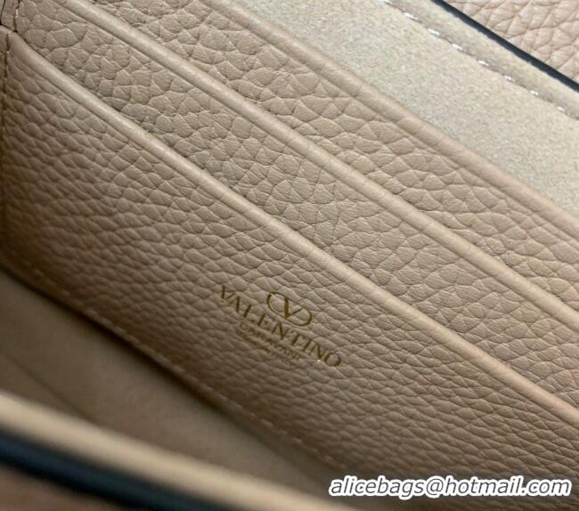 Top Grade Valentino Rockstud Grainy Calfskin Pouch Mini Bag VLTN077 Beige 2024