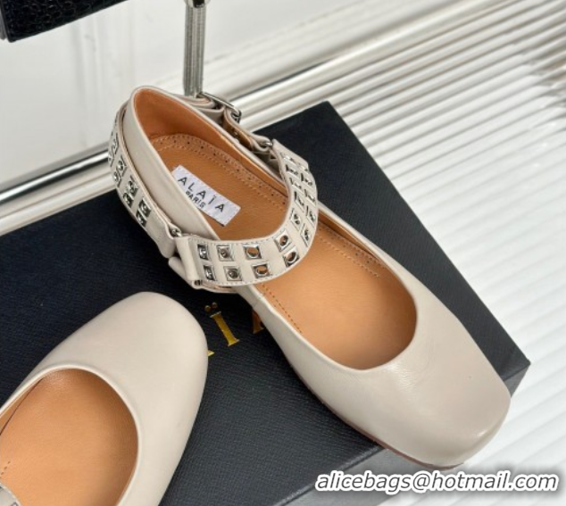 Good Quality Alaia Ballet Flats with Eyelet Studs and Buckle in Calfskin Grey AL100807 1008038