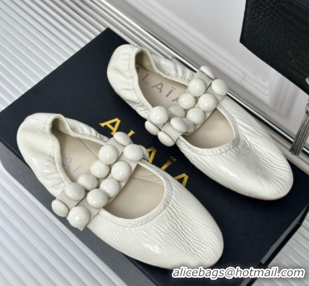 Buy Discount Alaia Sphere Ballet Flats in Patent Leather with Double Strap White AL100808 1008044