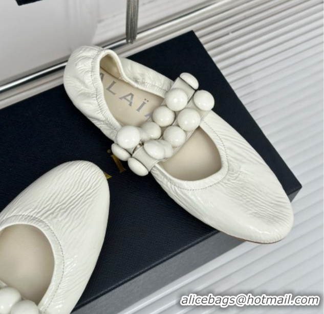 Buy Discount Alaia Sphere Ballet Flats in Patent Leather with Double Strap White AL100808 1008044
