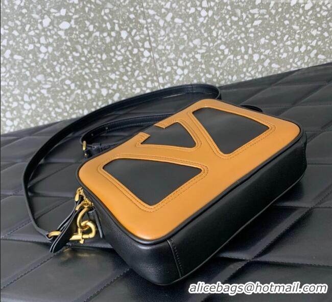 Traditional Specials Valentino Viva Superstar Nappa Leather Crossbody Bag 0016 Black/Brown 2025