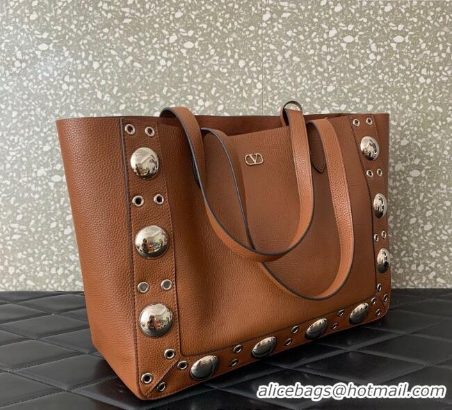 Super Quality Valentino Medium Nellcote Shopping Bag in Grainy Calfskin with Ball Studs 0076 Brown 2025