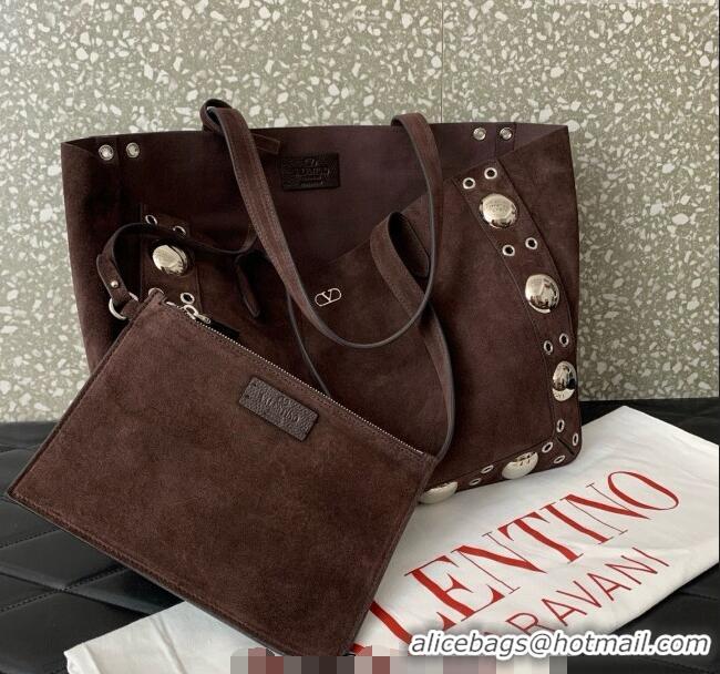 Famous Brand Valentino Medium Nellcote Shopping Bag in Suede with Ball Studs 0076 Dark Brown 2025