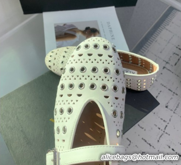 Good Quality Alaia Ballet Flat in Openwork Leather with Eyelet White 1223008