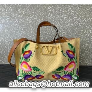Promotional Valentino VLogo Signature Medium Shopping bag in raffia starw with floral embroidery 0880 Beige/Multicolor 2