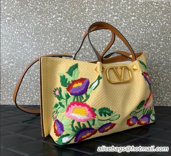 Promotional Valentino VLogo Signature Medium Shopping bag in raffia starw with floral embroidery 0880 Beige/Multicolor 2
