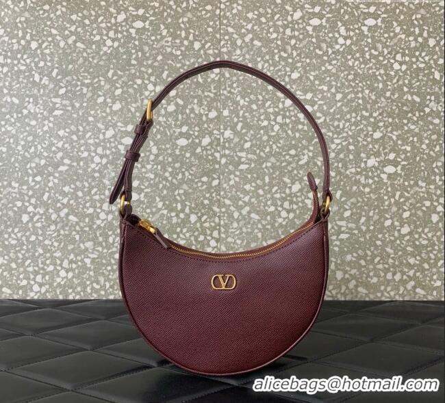 Trendy Design Valentino VLogo Signature mini hobo bag in Grainy Calfskin 5012 Dark Burgundy 2025
