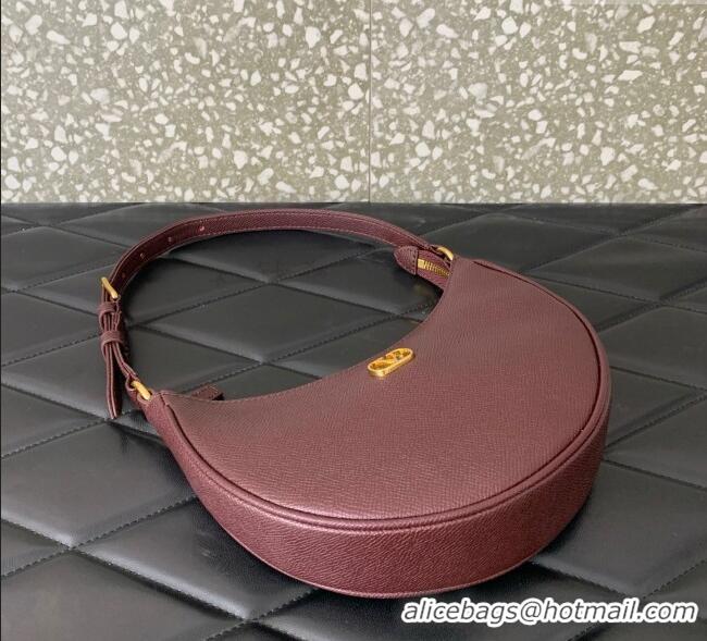 Trendy Design Valentino VLogo Signature mini hobo bag in Grainy Calfskin 5012 Dark Burgundy 2025