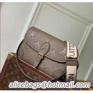 Famous Brand Louis Vuitton Diane Bag in Grained Cowhide Leather M15049 Smoke Grey 2025