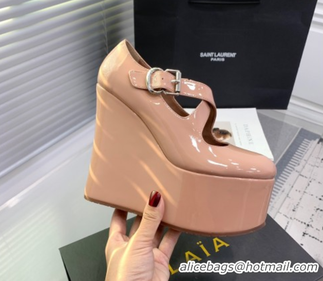 Top Grade Maison Alaia Criss Cross Wedge Pumps 14.5cm in Patent Calfskin Nude 0219007