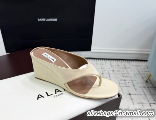 Stylish Alaia Cube Wedge Thong Slides Sandal 7.5cm in Satin Light Beige 50709006